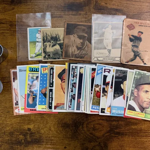 I’ve had to break the bad news to more than a few people about their cards. From fakes to altered cards to 80’s and 9…